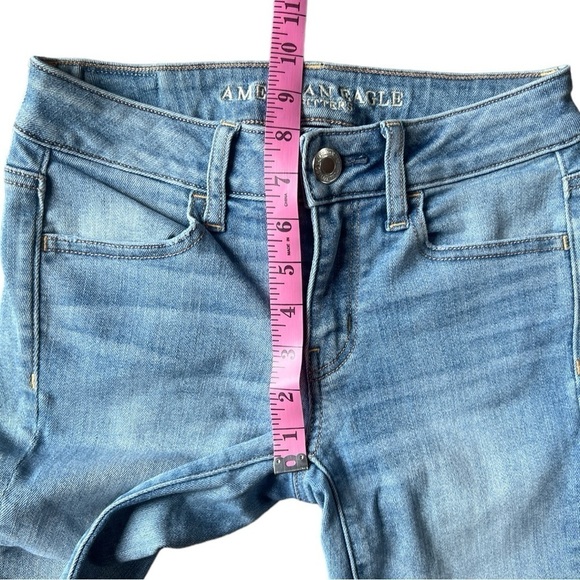 American Eagle Women’s Super Super Stretch Light Wash Skinny Jeans, Size 0 - Picture 9 of 10